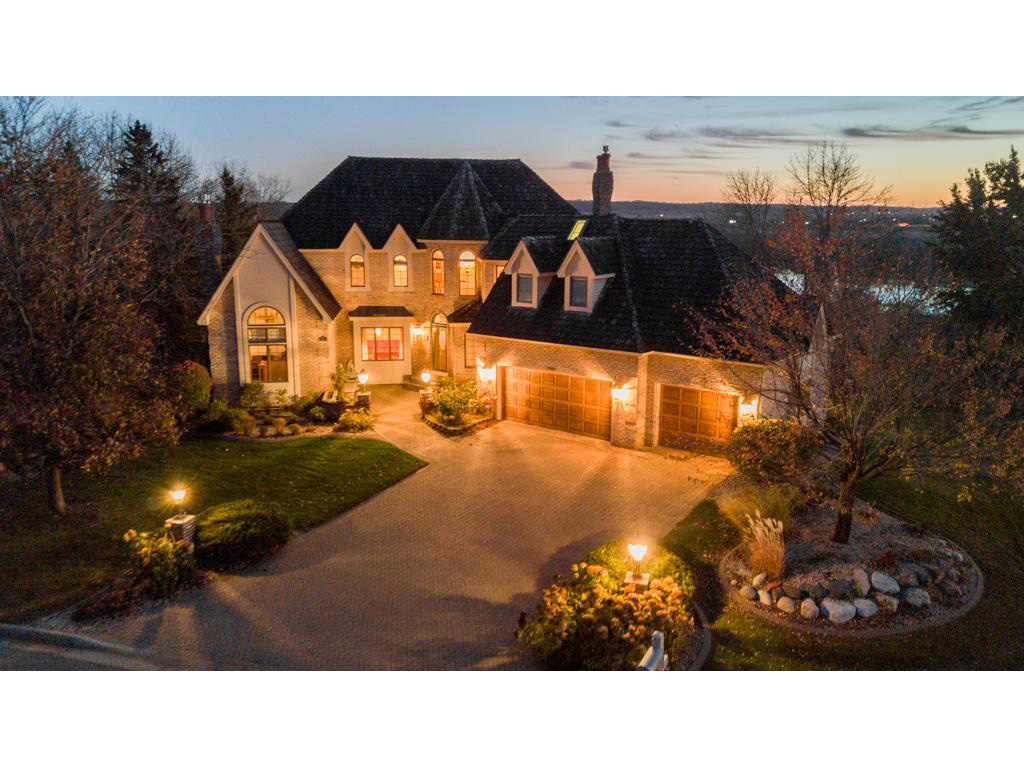 Diamond River Bluff House