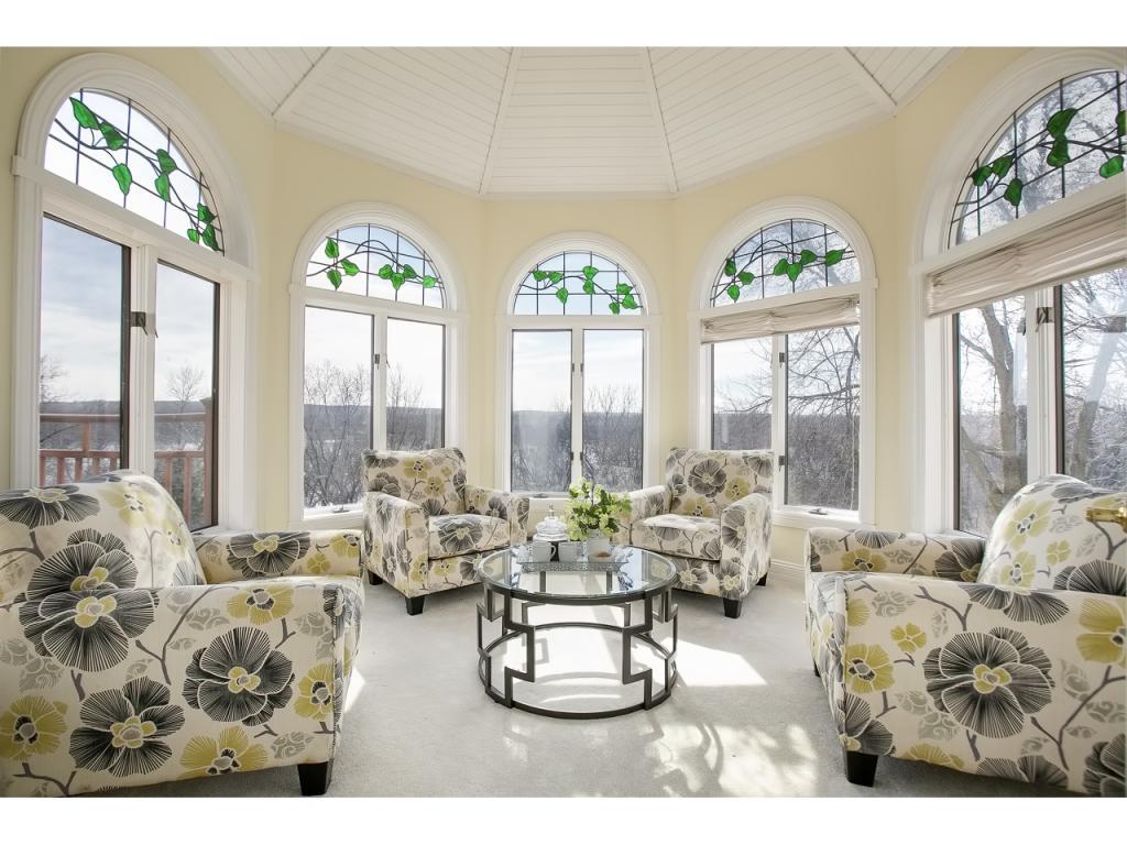 Diamond River Bluff House