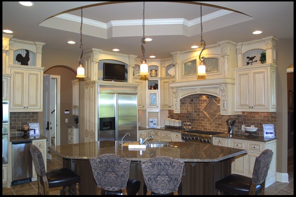 Luxury Home Tour Model