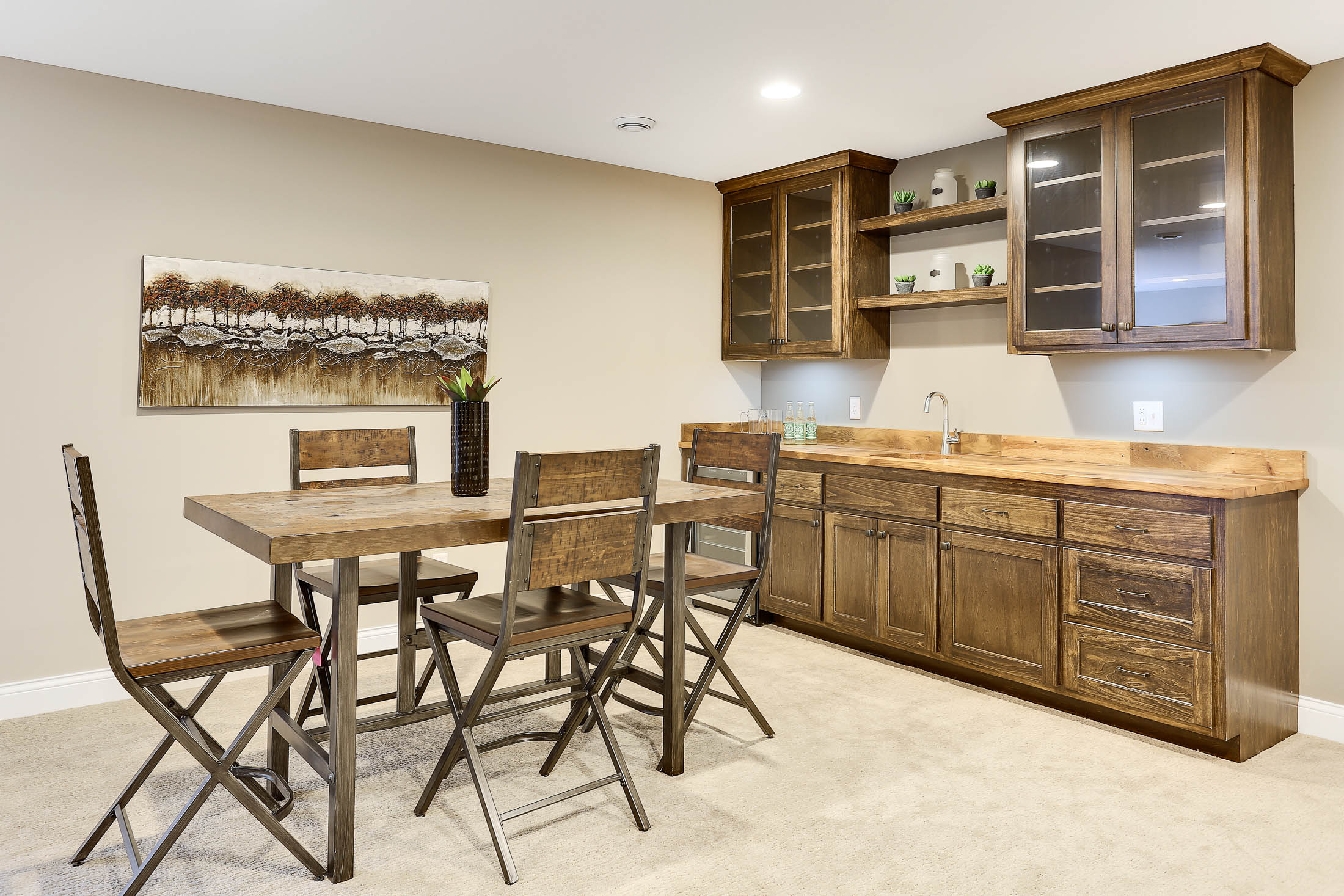 Wet Bar and Game Area